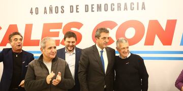 Massa se reunió con los radicales que lo apoyan.