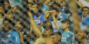 Los hinchas de Belgrano volverán a ver a su equipo en el Gigante, el domingo 27 de febrero (Foto: Javier Ferreyra).