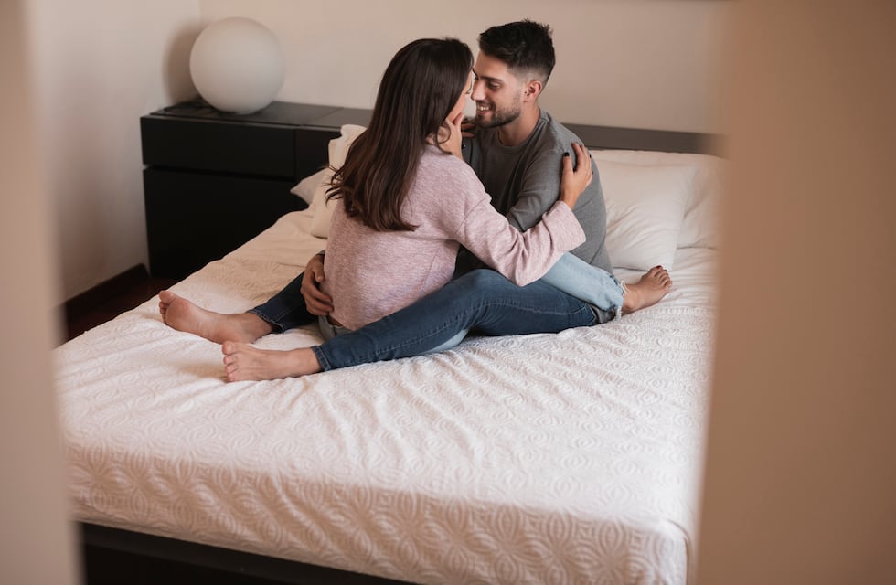 ¿Solteros o casados? Un estudio reveló quiénes tienen mejor intimidad en la cama