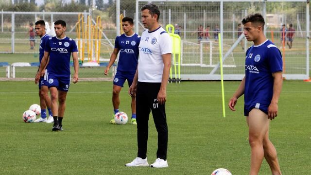 El técnico de Godoy Cruz, Diego Flores trabaja de cara a lo que resta del torneo de la Liga profesional pero con el objetivo puesto en la semifinal contra Talleres de Córdoba por la Copa Argentina.