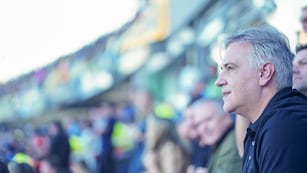 Martín Llaryora presente en el superclásico de River-Boca en Córdoba.