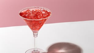 Cosmopolitan, el cóctel que se volvió famoso por Madonna.