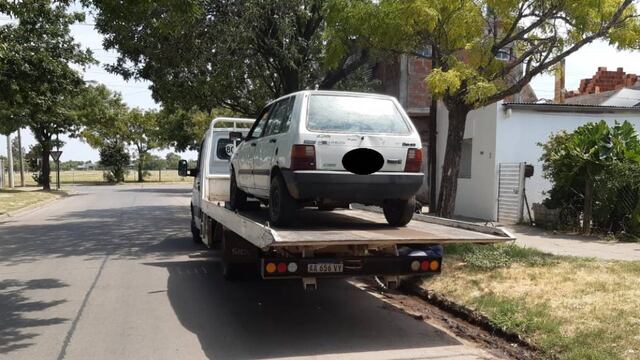 El FIAT Uno que generó una importante persecusión en el oeste de la ciduad