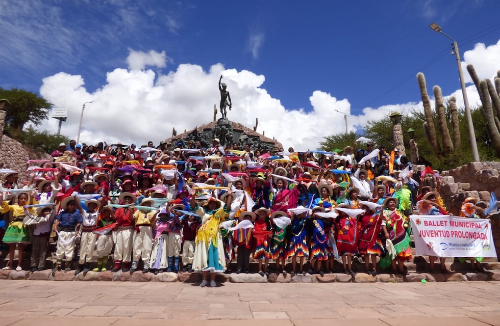 Verano en Jujuy: colorida fiesta popular celebró en Humahuaca el Día del Carnavalito