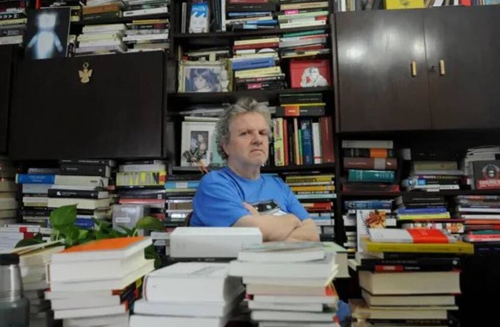 Pablo Javkin, Omar Perotti, escritores y músicos despidieron a Mauricio Maronna