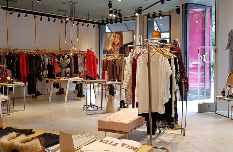 Una tienda histórica de Buenos Aires cierra y líquida todo con hasta el 70% de descuento
