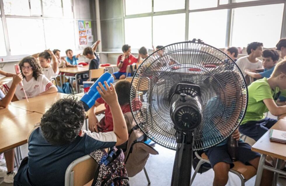 Ola de calor en Rosario: una escuela permitirá que los alumnos lleven su propio ventilador a clases