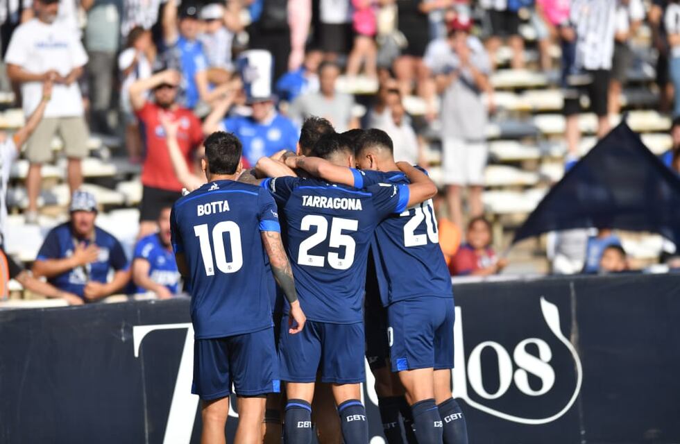 Talleres, con uno menos desde el primer tiempo, logró un triunfazo ante Racing en el Kempes