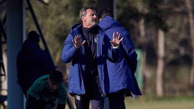 Diego Cocca puso en cancha su primera formación como DT de Talleres (Prensa Talleres)
