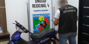 Recuperan una motocicleta robada en Puerto Iguazú.