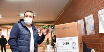 El Gobernador de la provincia de Misiones, Oscar Herrera Ahuad, expresó que “Tenemos un día de tranquilidad, de cuidado y de decisiones”