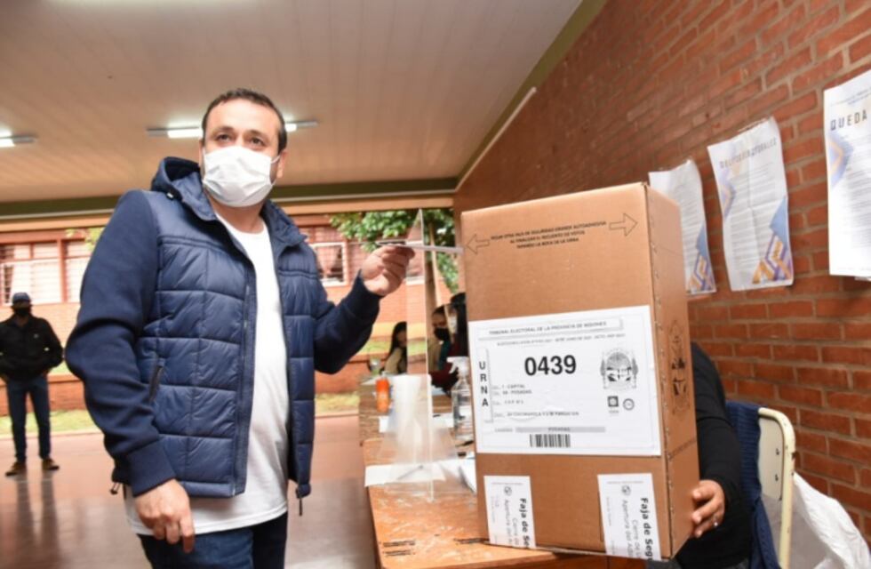 El Gobernador de la provincia de Misiones, Oscar Herrera Ahuad, expresó que “Tenemos un día de tranquilidad, de cuidado y de decisiones”