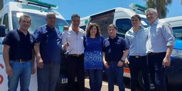 Ministra Carla Vizzotti junto a autoridades lanzaron la Campaña Nacional Contra el Dengue y entregaron ambulancias en Puerto Iguazú