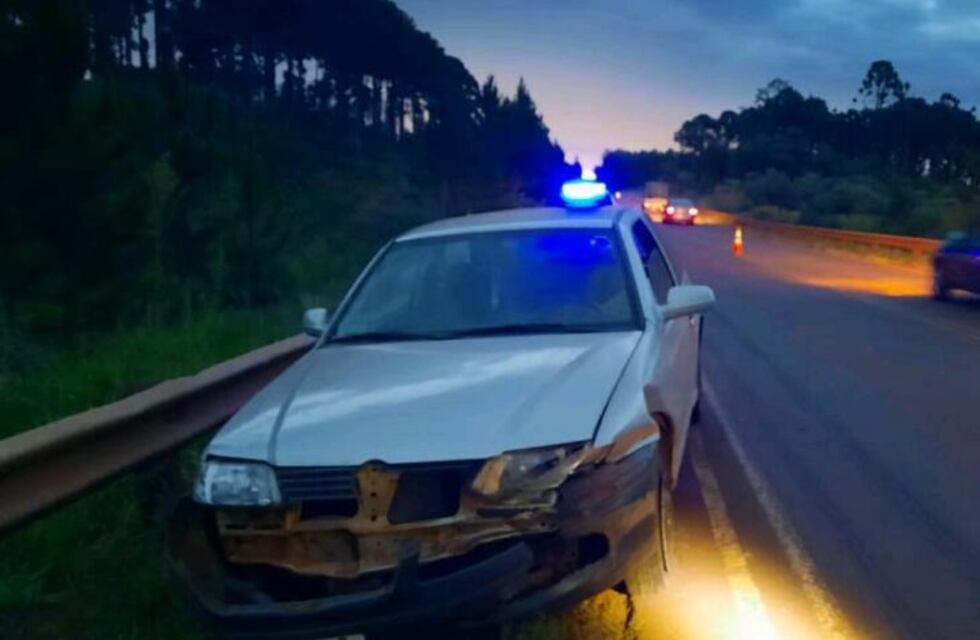 Campo Ramón: maneja alcoholizado y despistó con su auto en la ruta