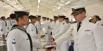 Puerto Belgrano: egresos en la Escuela de Suboficiales de la Armada