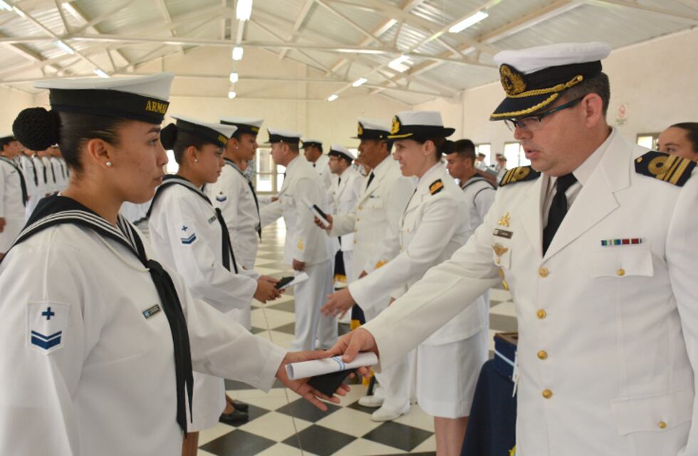 Puerto Belgrano: egresos en la Escuela de Suboficiales de la Armada