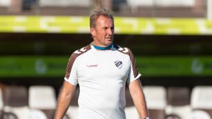 Ex delantero de Platense, River e Instituto, entre otros, Claudio Spontó dirigió al Calamar y elogió a Talleres.