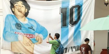 Diego Maradona, a cuatro años de seguir vivo en el corazón de los hinchas (Gentileza de Fernanda Márquez).