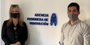 Entrega de kits de robótica y robots para las escuelas técnicas de Misiones