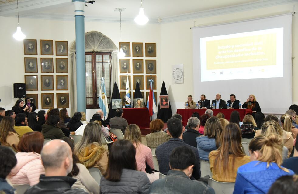 Jornada en Concepción del Uruguay sobre “Estado y sociedad civil ante los desafíos de la discapacidad y la inclusión”