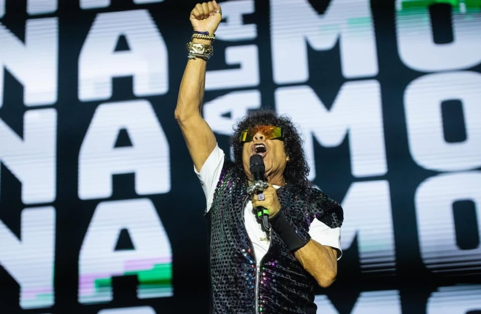 Con invitados de lujo, La Mona Jiménez despidió su 2025 con un show histórico en La Plata