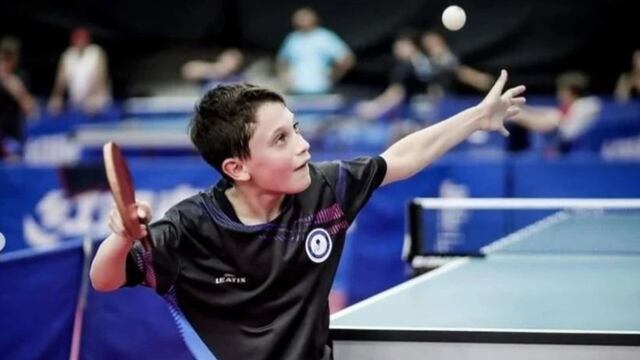 Lucio, uno de los mendocinos que disfrutó la experiencia de este Abierto de la República de tenis de mesa.