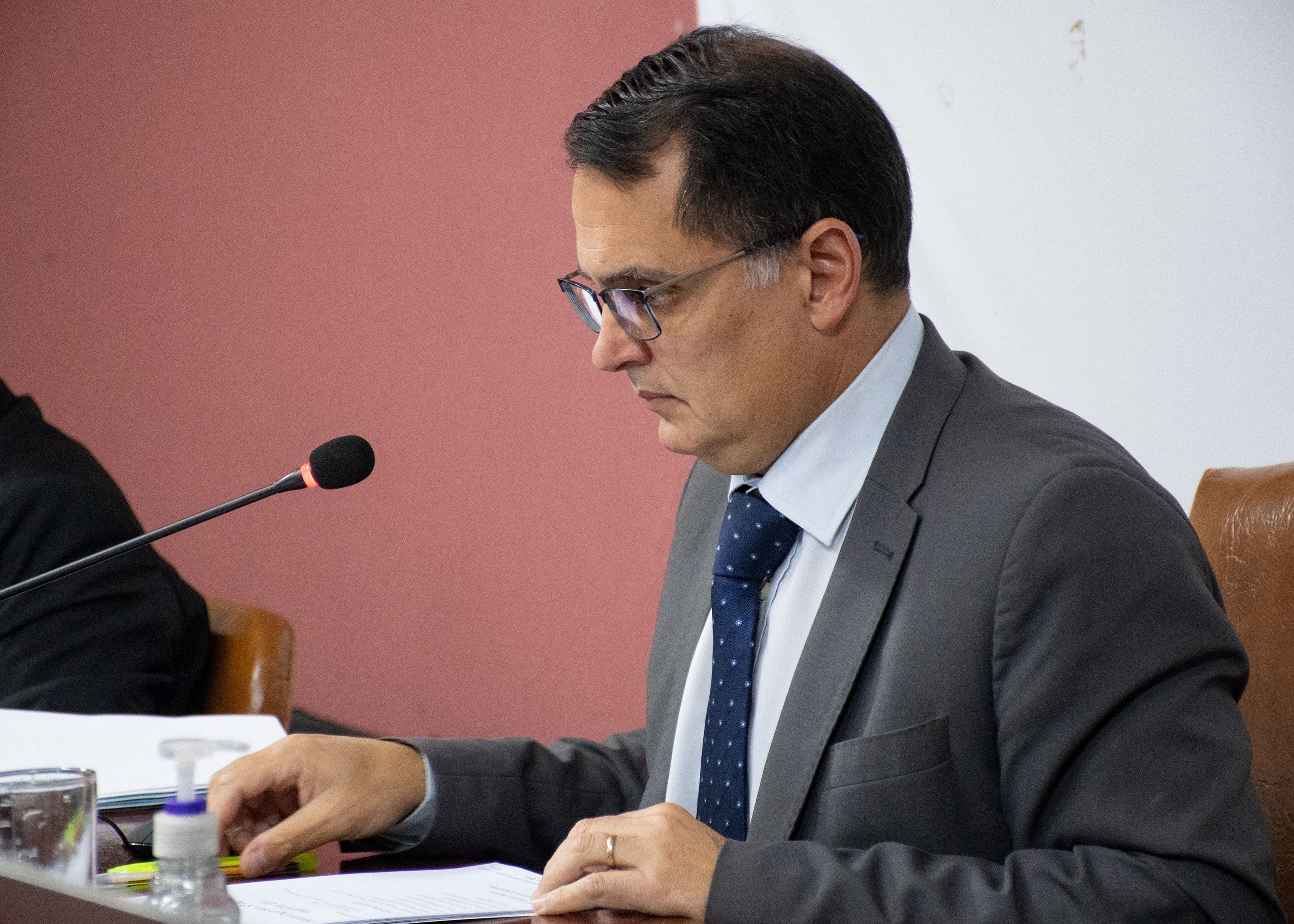Lisandro Aguiar, presidente del Concejo Deliberante y autor de la ordenanza que establece la realización de acciones para concientizar sobre la problemática del consumo de bebidas energizantes por parte de menores de edad.