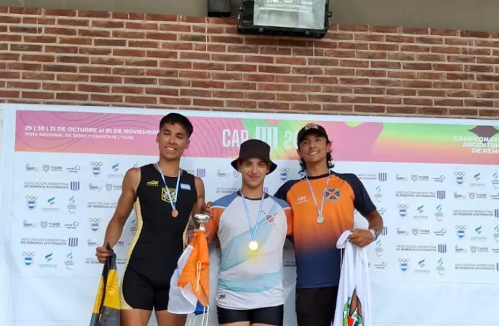 Logro histórico para el remo carlospacense: Liam Zapata se consagró Campeón Argentino