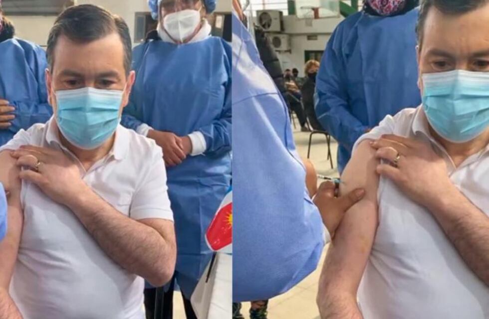 Zamora recibió la dosis de Moderna y alentó a la combinación de vacunas para completar esquemas