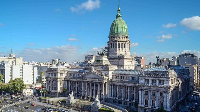 Los empleados del Congreso recibirán un aumento salarial del 28%