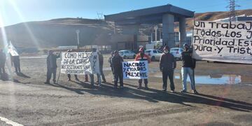Los autoconvocados se manifestaron frente a la Central Termoeléctrica en Rio Turbio.