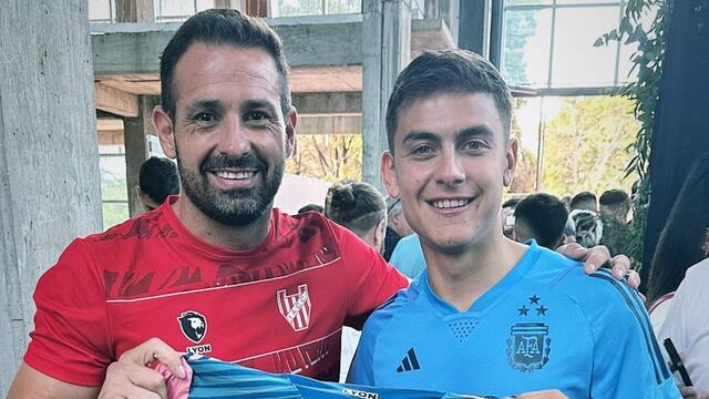 El "Loco" y "La Joya" en Ezeiza.