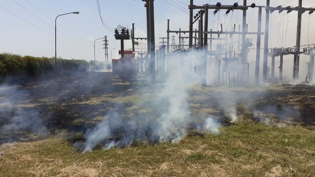 La subestación transformadora de Bella Italia quedó fuera de servicio por rotura de aislador de media tensión e incendio de pastizales.