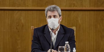 El gobernador Sergio Uñac lanzó un programa para proteger el trabajo de más de 15 mil sanjuaninos.