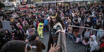 Una de las finalistas del concurso previo a la Crack Bang Boom fue vestida como Lady Loki.