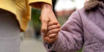 Buscan familias para adoptar a niños y adolescentes en Córdoba.