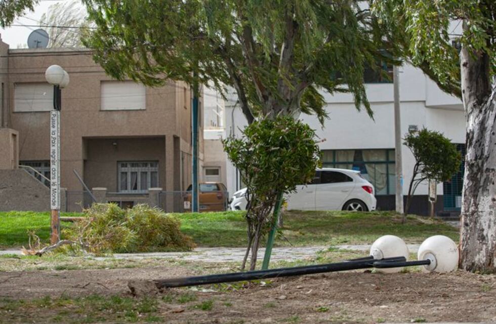 Temporal de viento en Chubut: voladura de casas, apagones y cortes de ruta por las fuertes ráfagas