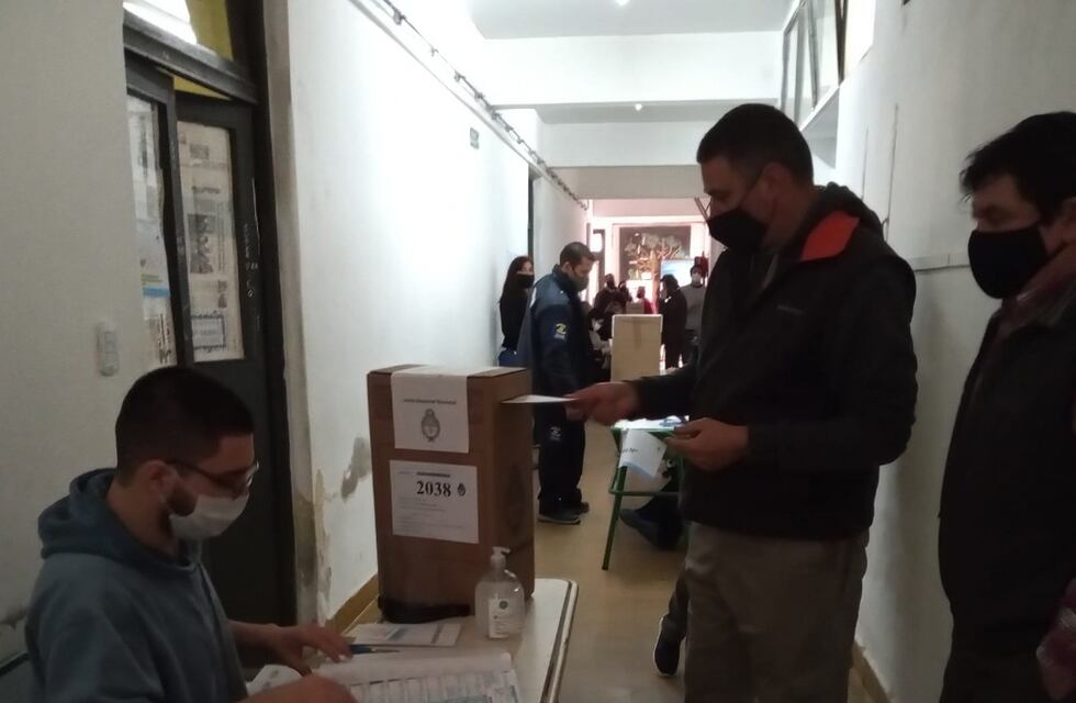Los entrerrianos participan de las elecciones desde las primeras horas del domingo