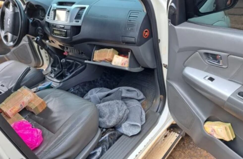 Santa Ana: secuestran dinero sin declarar transportado en un vehículo