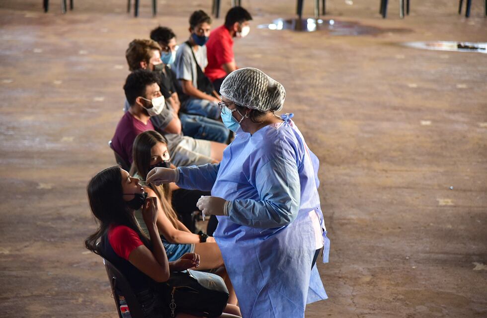El anuncio desde el Ministerio de Salud: “No hay ninguna manera de detener la transmisión de Ómicron”