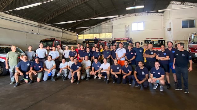 46 efectivos partieron al Parque Nacional para asistir al combate de fuego.
