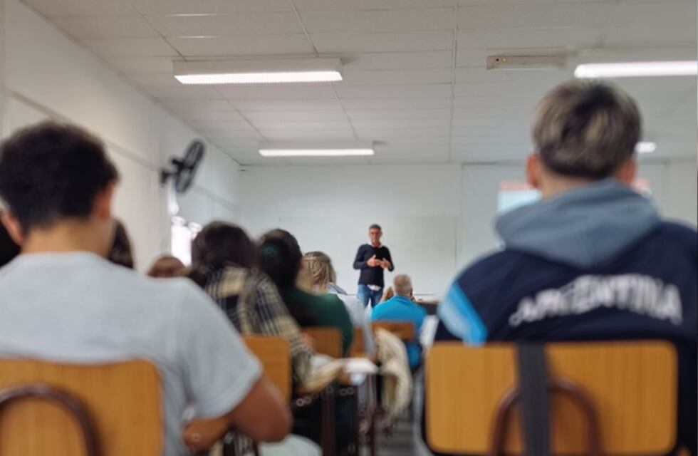 CRESTA-UPSO: Comenzó el ciclo lectivo de Emergencias Sanitarias y Tecnologías de Programación