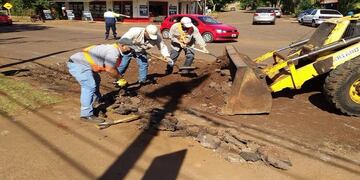Eldorado: el municipio repara el asfalto de la avenida San Martín en el km 5