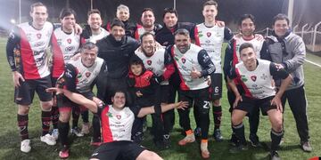 Sporting clasificó a las semifinales del torneo de Fútbol Senior.