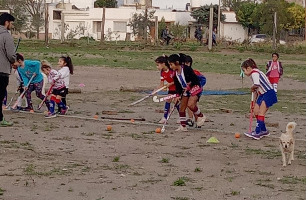 Rosario Puerto Belgrano sin hockey: jugadoras, jugadoras y familiares expresaron su malestar