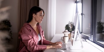 Qué trabajo remoto ofrecen un sueldo de 48.000 dólares al año.