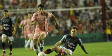 Instituto y Brown Adrogué, en duelo por la fecha 31 de la Primera Nacional, en el Monumental del Alta Córdoba. (Foto: Javier Ferreyra)
