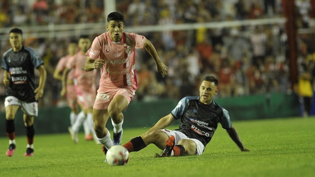 Instituto y Brown Adrogué, en duelo por la fecha 31 de la Primera Nacional, en el Monumental del Alta Córdoba. (Foto: Javier Ferreyra)