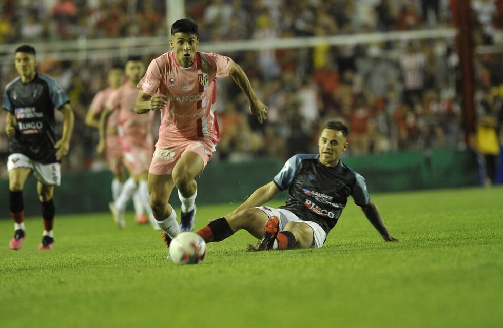 Instituto empató con Brown de Adrogué gracias a un golazo de Joaquín Molina