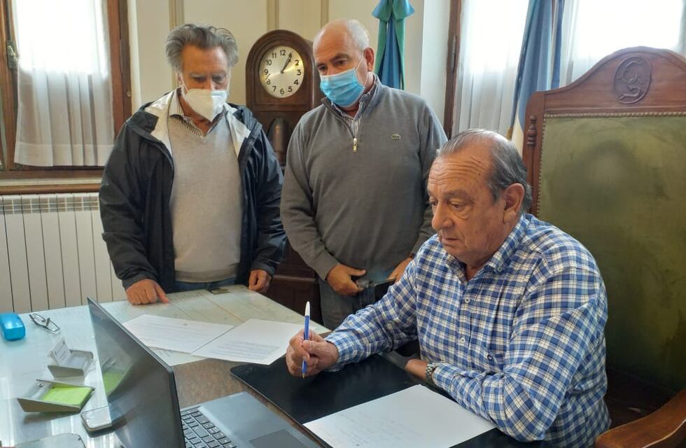 Sánchez y Kicillof firmaron contrato para la obra de la Ruta 73